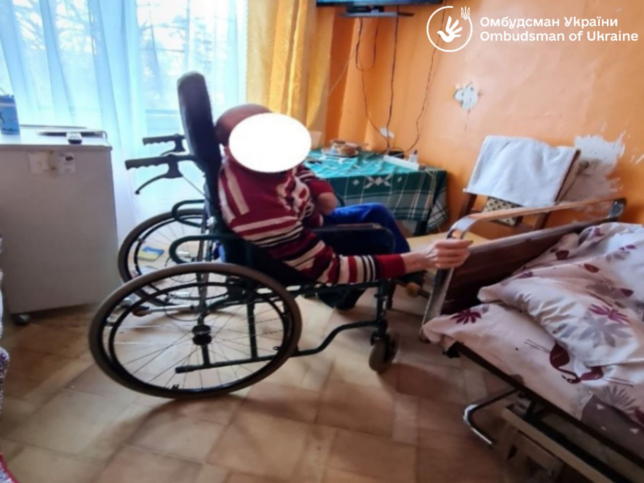 Без доступу до питної води і власних грошей: геріатричний пансіонат у Львові потрапив у скандал